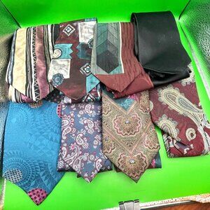 VTG Silk Tie Necktie Lot of 8 Men's Designer Don Loper Pierre Cardin Bella Nova